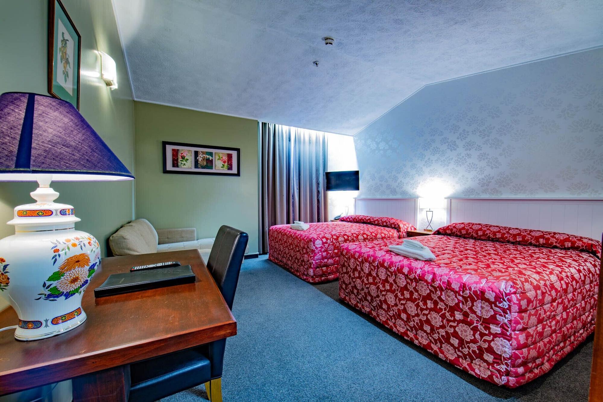 אינברקארגיל Victoria Railway Hotel מראה חיצוני תמונה