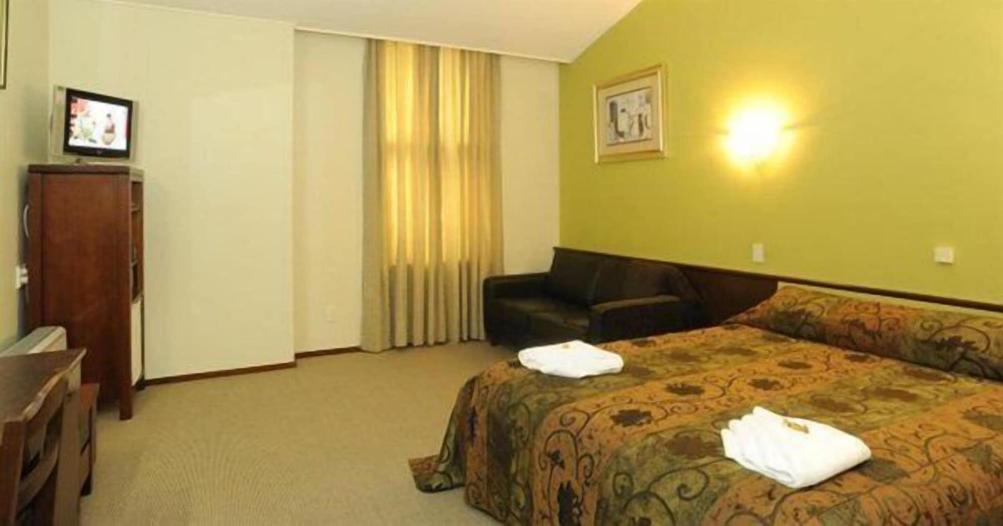 אינברקארגיל Victoria Railway Hotel מראה חיצוני תמונה